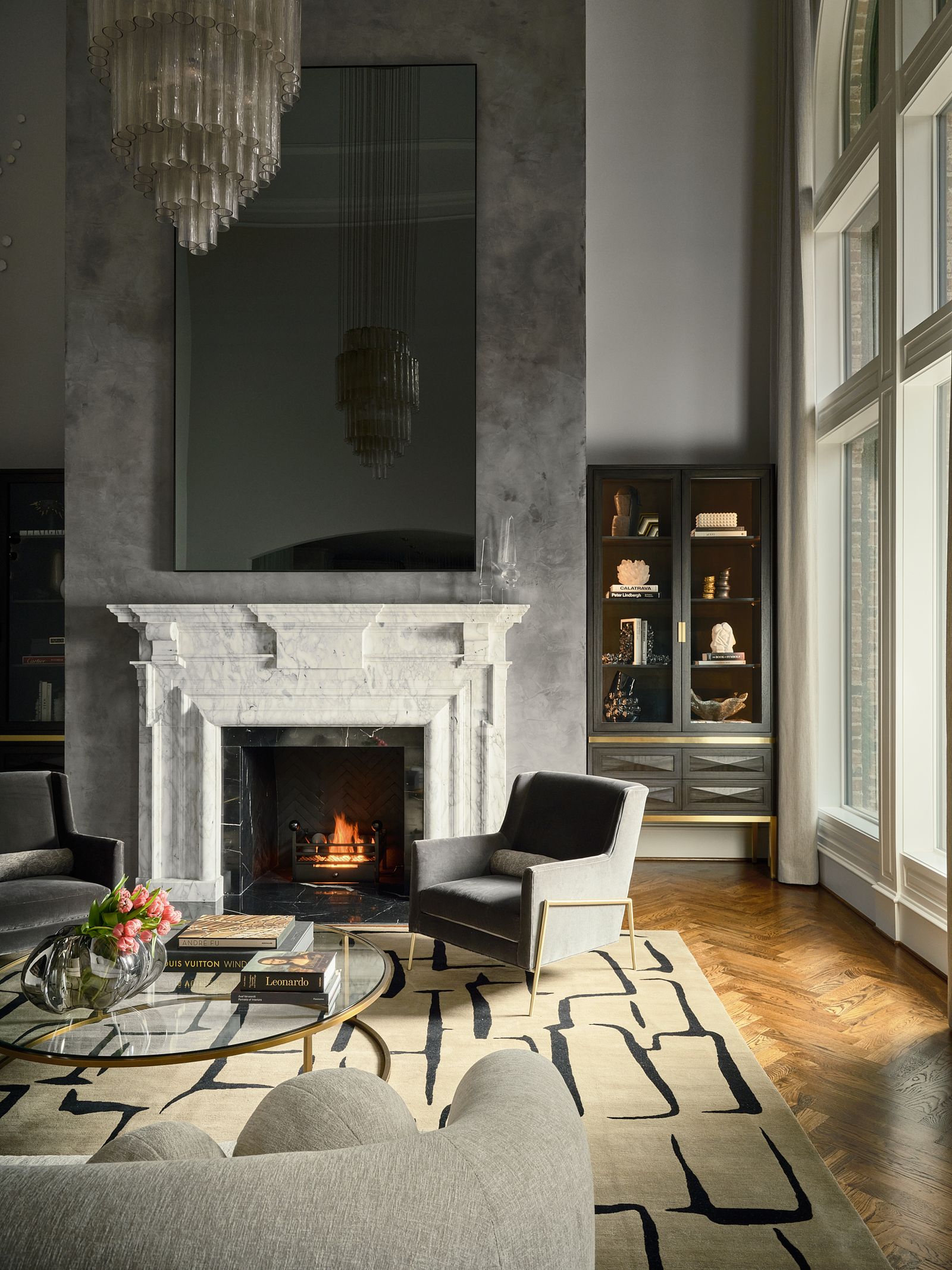 Patterned wallpaper in an elegant living room